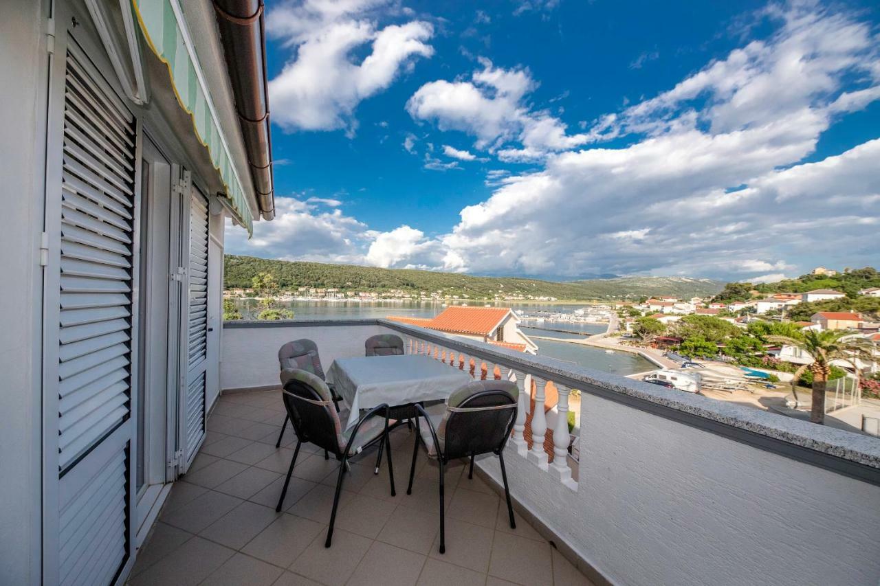 Apartmani Sanjin Tariba Supetarska Draga Zewnętrze zdjęcie