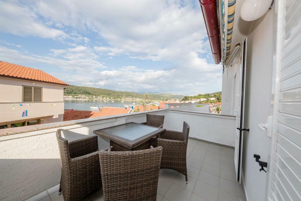 Apartmani Sanjin Tariba Supetarska Draga Zewnętrze zdjęcie